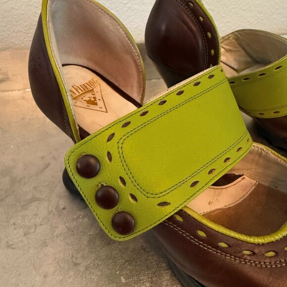 John Fluevog | Zaza | Mary Jane Pumps | 7.5 - Picture 3 of 10